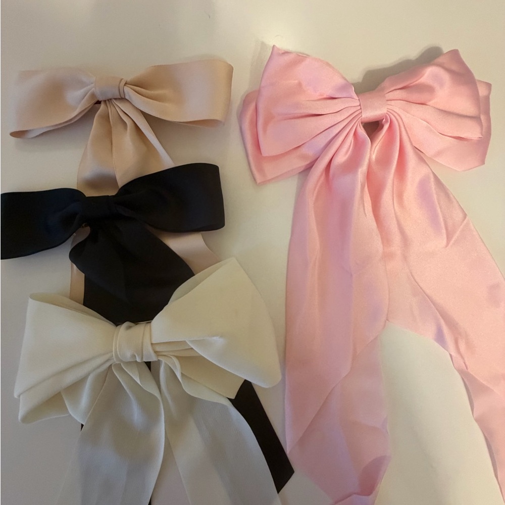 Elegant Satin Flowy Hair Bows Set EUC